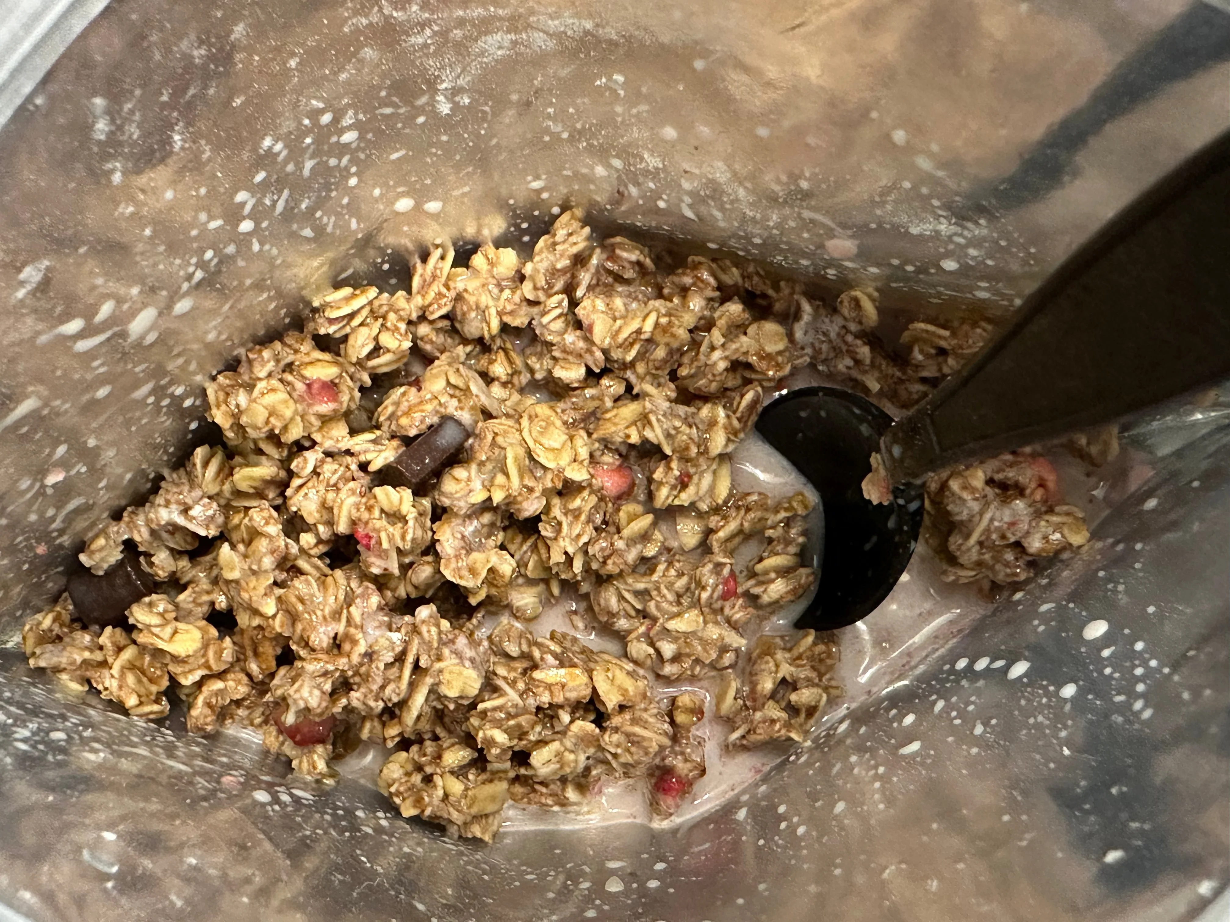 Berry Dark Chocolate Granola - Image 4