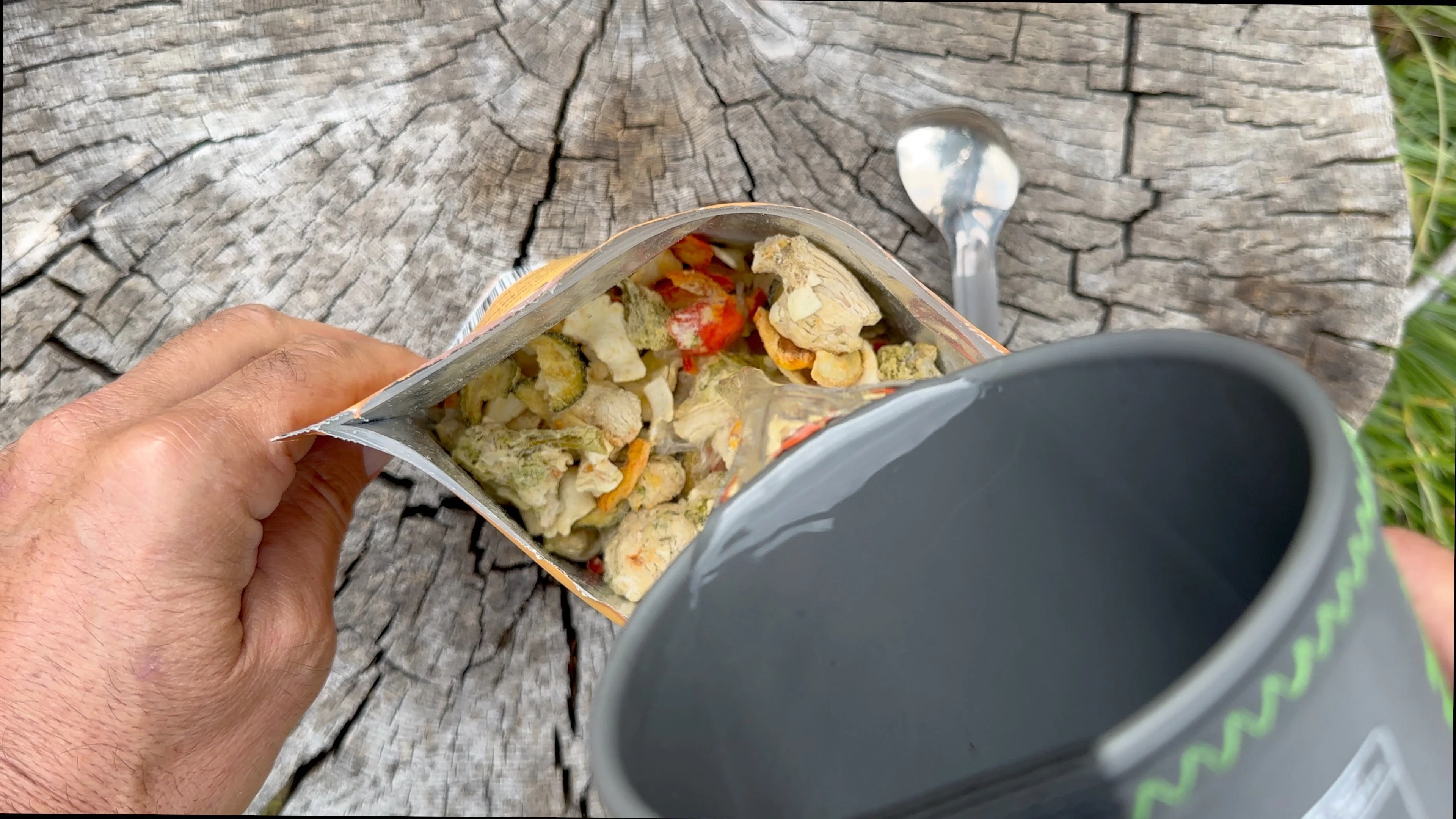 FOUNDATION Outdoors Chicken Pasta Primavera Meal - Image 6